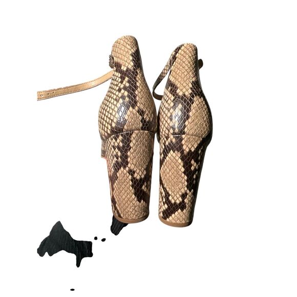 Michael Kors | Leela Ankle-Strap Sandals - Picture 3 of 7